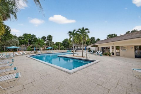 Condominio en venta en Deerfield Beach, Florida, 2 dormitorios, 109.25 m2 № 1947544 - foto 26