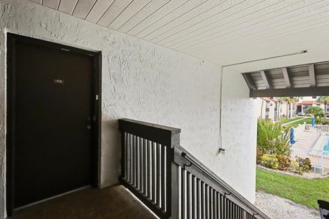 Copropriété à vendre à Sarasota, Floride: 2 chambres, 89.56 m2 № 2388304 - photo 2