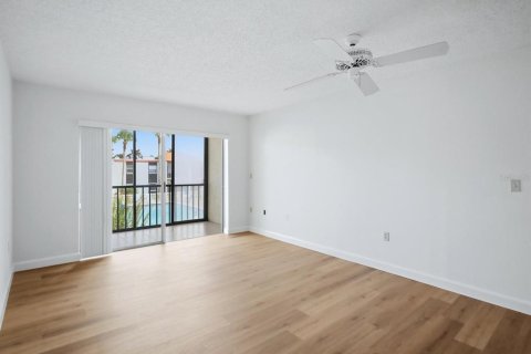 Copropriété à vendre à Sarasota, Floride: 2 chambres, 89.56 m2 № 2388304 - photo 6