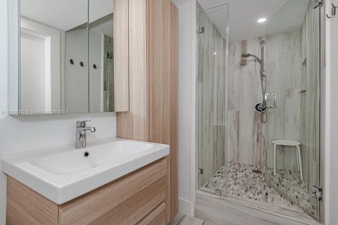 Снять в аренду кондоминиум в Майами-Бич, Флорида 1 спальня, 81.75м2, № 1952563 - фото 22