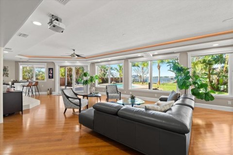 Casa en venta en Daytona Beach, Florida, 4 dormitorios, 325.9 m2 № 1754748 - foto 18