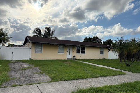 Villa ou maison à vendre à Homestead, Floride: 3 chambres, 148.18 m2 № 1931027 - photo 1