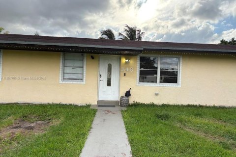 Villa ou maison à vendre à Homestead, Floride: 3 chambres, 148.18 m2 № 1931027 - photo 2
