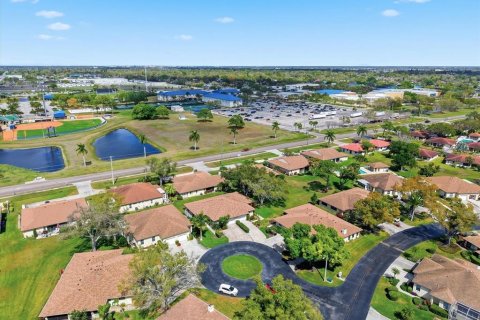 Copropriété à vendre à Bradenton, Floride: 2 chambres, 124.95 m2 № 2137517 - photo 2