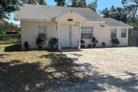 Casa en alquiler en Largo, Florida, 3 dormitorios, 71.53 m2 № 1848473 - foto 1