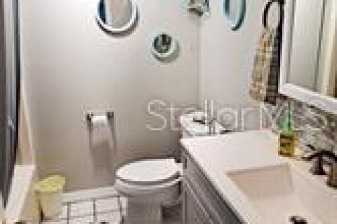 Condo in Belleair Bluffs, Florida, 1 bedroom  № 1882736 - photo 11