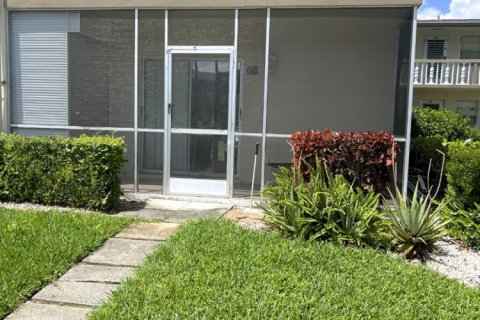 Condo in West Palm Beach, Florida, 1 bedroom  № 2270981