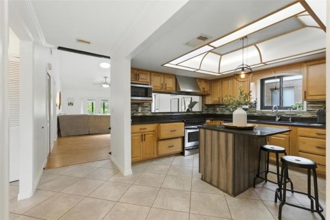 Condominio en alquiler en Deltona, Florida, 2 dormitorios, 119.66 m2 № 1869341 - foto 5