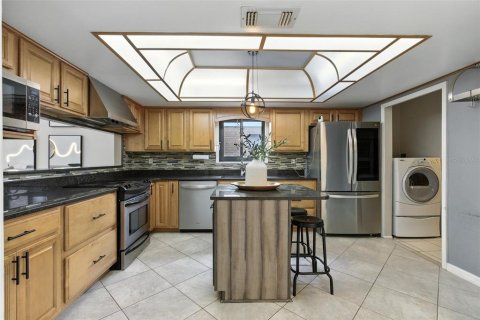 Condominio en alquiler en Deltona, Florida, 2 dormitorios, 119.66 m2 № 1869341 - foto 6