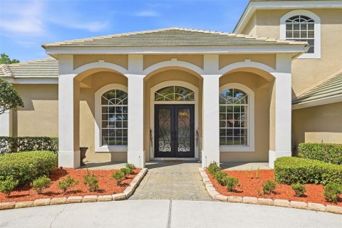 House in Windermere, Florida 4 bedrooms, 376.44 sq.m. № 2112905 - photo 16