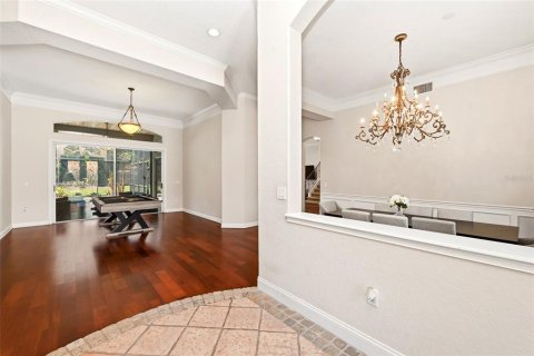House in Windermere, Florida 4 bedrooms, 376.44 sq.m. № 2112905 - photo 19