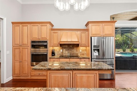 House in Windermere, Florida 4 bedrooms, 376.44 sq.m. № 2112905 - photo 8
