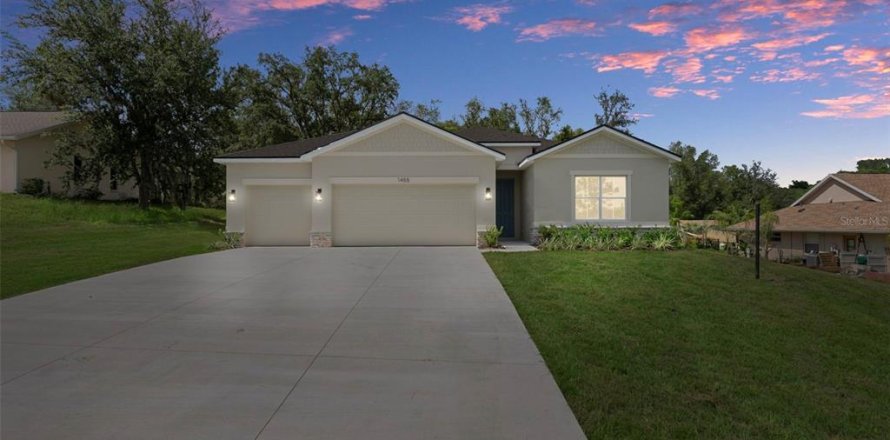 Casa en Inverness, Florida 4 dormitorios, 184.88 m2 № 1838900