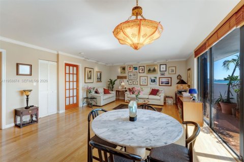 Condominio en venta en Miami, Florida, 2 dormitorios, 117.34 m2 № 2017784 - foto 3