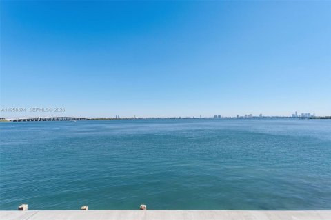 Condominio en venta en Miami, Florida, 2 dormitorios, 117.34 m2 № 2017784 - foto 21