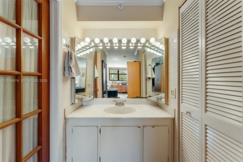 Condominio en venta en Miami, Florida, 2 dormitorios, 117.34 m2 № 2017784 - foto 11