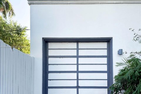 Купить виллу или дом в Холливуд, Флорида 4 спальни, 214.05м2, № 1940910 - фото 8