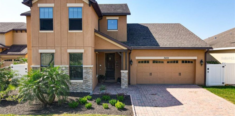 House in Orlando, Florida 4 bedrooms, 260.96 sq.m. № 1640823