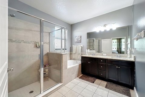 House in Orlando, Florida 4 bedrooms, 260.96 sq.m. № 1640823 - photo 23