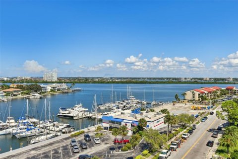 Condo in Clearwater, Florida, 4 bedrooms  № 1400582 - photo 17
