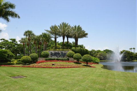 Townhouse in Boynton Beach, Florida 2 bedrooms, 157.19 sq.m. № 1145998 - photo 1