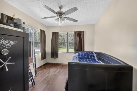 House in Bushnell, Florida 3 bedrooms, 165.55 sq.m. № 2308355 - photo 18