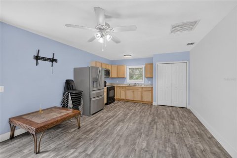 House in Bushnell, Florida 3 bedrooms, 165.55 sq.m. № 2308355 - photo 30