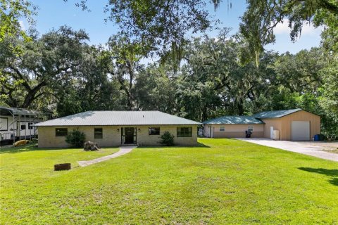 House in Bushnell, Florida 3 bedrooms, 165.55 sq.m. № 2308355 - photo 3