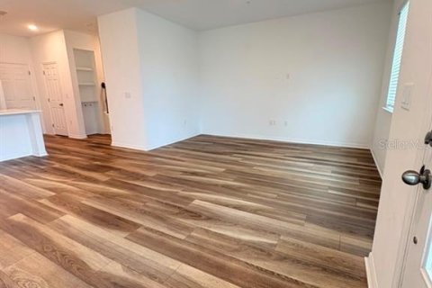 Adosado en alquiler en Orlando, Florida, 4 dormitorios, 137.12 m2 № 2239228 - foto 5