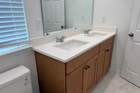 Adosado en alquiler en Orlando, Florida, 4 dormitorios, 137.12 m2 № 2239228 - foto 22