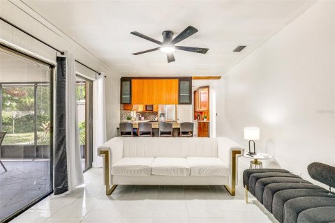 House in Wimauma, Florida 3 bedrooms, 152.36 sq.m. № 2239173 - photo 4
