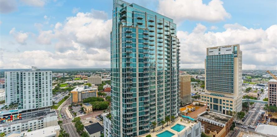 Condo in Tampa, Florida, 1 bedroom № 1765520