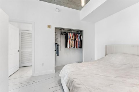 Condo in Tampa, Florida, 1 bedroom  № 1765520 - photo 14