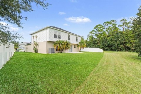 Villa ou maison à louer à Wesley Chapel, Floride: 4 chambres, 206.43 m2 № 2429277 - photo 2