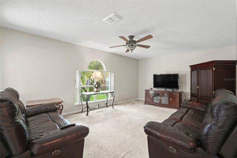 Villa ou maison à louer à Wesley Chapel, Floride: 4 chambres, 206.43 m2 № 2429277 - photo 24