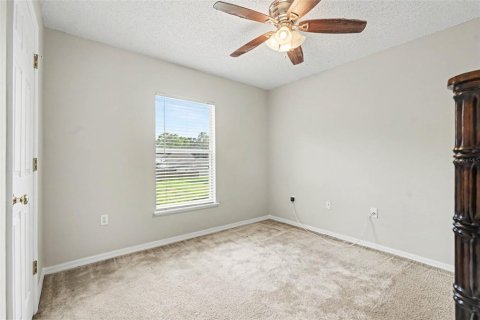 Villa ou maison à louer à Wesley Chapel, Floride: 4 chambres, 206.43 m2 № 2429277 - photo 8