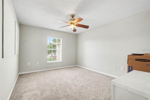 Villa ou maison à louer à Wesley Chapel, Floride: 4 chambres, 206.43 m2 № 2429277 - photo 9