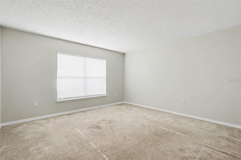 Villa ou maison à louer à Wesley Chapel, Floride: 4 chambres, 206.43 m2 № 2429277 - photo 7