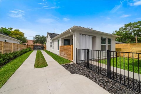 Casa en venta en Orlando, Florida, 3 dormitorios, 182.55 m2 № 1911712 - foto 26