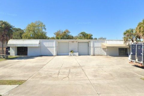 Commercial property in Edgewood, Florida 593.83 sq.m. № 2366696