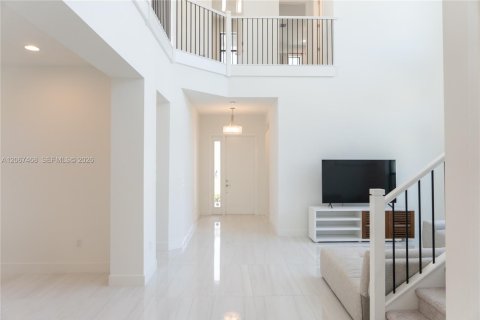Villa ou maison à louer à Boca Raton, Floride: 5 chambres, 428.19 m2 № 2293345 - photo 4