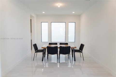 Villa ou maison à louer à Boca Raton, Floride: 5 chambres, 428.19 m2 № 2293345 - photo 13