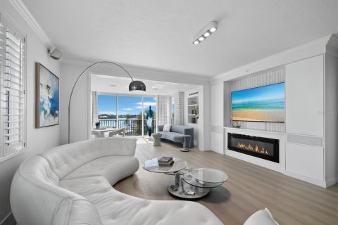 Купить кондоминиум в Сарасота, Флорида 12 комнат, 226.12м2, № 2429502 - фото 2
