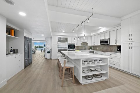 Купить кондоминиум в Сарасота, Флорида 12 комнат, 226.12м2, № 2429502 - фото 7