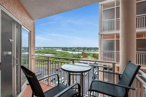 Copropriété à vendre à New Port Richey, Floride: 2 chambres, 119.57 m2 № 1536657 - photo 13