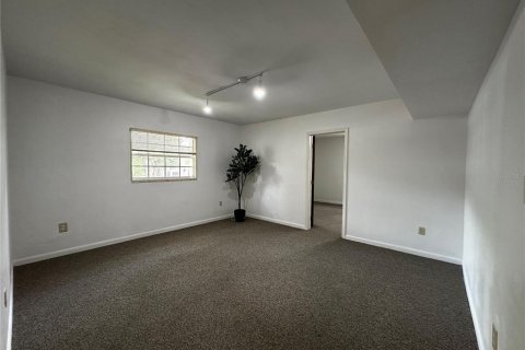 Immobilier commercial à louer à Clearwater, Floride: 243.78 m2 № 1850194 - photo 6