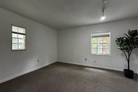 Immobilier commercial à louer à Clearwater, Floride: 243.78 m2 № 1850194 - photo 8