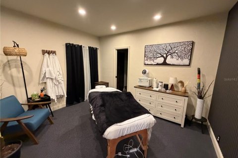 Immobilier commercial à louer à Largo, Floride: 282.42 m2 № 2097091 - photo 11