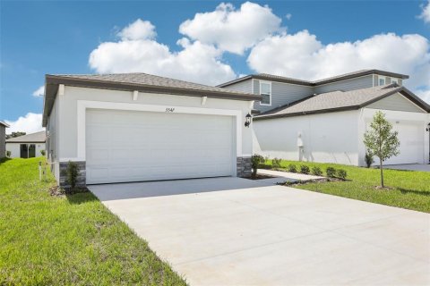 House in Brooksville, Florida 4 bedrooms, 170.94 sq.m. № 1751911 - photo 2