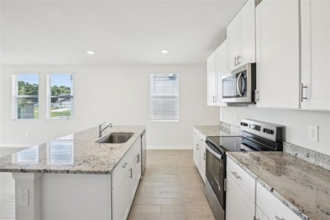 House in Brooksville, Florida 4 bedrooms, 170.94 sq.m. № 1751911 - photo 12